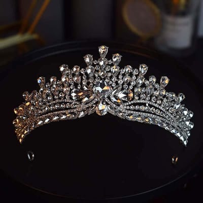 De Nieuwe Licht Luxe Kristallen Kroon Barok Bruid High End Styling Haaraccessoire Verjaardag en Make-up Dameskroon Is Grandioos en Elegant black
