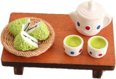 Miniatuur Houten Tafel met Matcha Theeset, 8-delige Set met Theepot, 2 Kopjes en Desserts voor Decoratie en Speelgoed