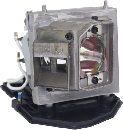 Beamerlamp geschikt voor de PANASONIC PT-TW330 beamer, lamp code ET-LAL341. Bevat originele P-VIP lamp, prestaties gelijk aan origineel.