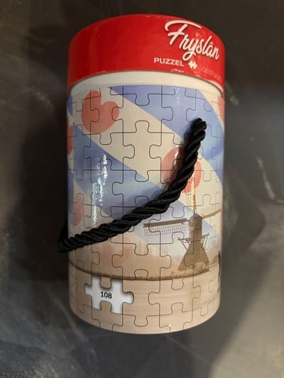 Puzzel, Fryslân, 108 st, Friesland, in draagkoker, cadeau, souvenir.