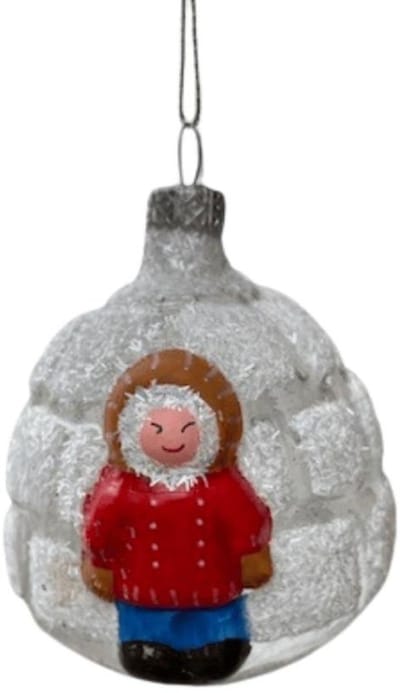 Kerstbal Iglo met Kind in Rode Jas – Handgemaakt – Glas – Mondgeblazen & Handbeschilderd – Ornament uit Polen