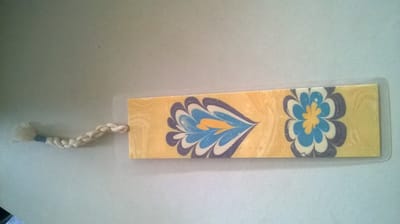 Boekenlegger kunst Ebru handgeschilderd gelamineerd oker bloem blauw 18,1 x 5 cm