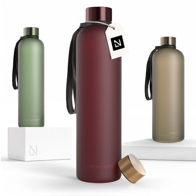 LARS NYSØM Blæst Ultralichte tritan-waterfles 1000ml - BPA-vrij, lekvrij, geschikt voor koolzuurhoudende dranken - Inclusief 2 deksels (Berry Red)