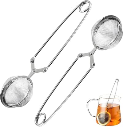 QTTVBTNA – 2 stuks RVS Theezeef Tang – Theezeefje met Theebal 5,5 cm voor Losse Thee – Fijnmazige Tea Infuser – Duurzaam, Herbruikbaar & Makkelijk te Reinigen – Voor Theekop, Mok en Theepot – Zilver