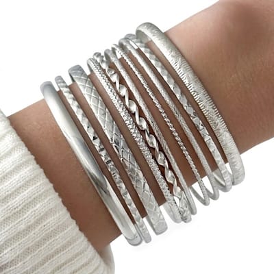 Zilverkleurig armbandenset dames minimalistische armbanden set van 10 klassieke basis armbanden met gegraveerde patronen stapelbare smalle armbanden metalen armbandenset