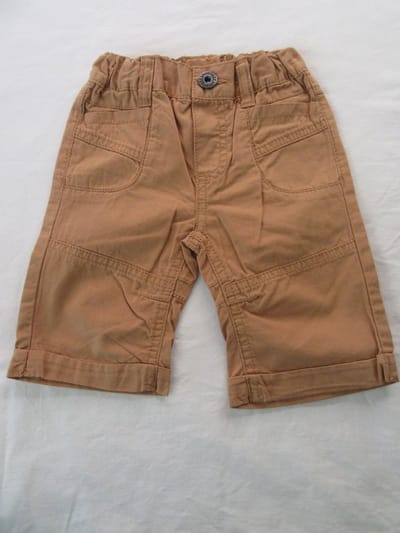 Dirkje , bermuda , korte broek , bei ge , 80 - 1 jaar