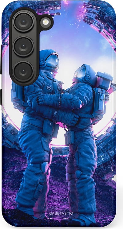 Casetastic Hoesje Geschikt voor Samsung S23 - Stijlvolle Beschermende Duo-layer Case - Ruimtereis vol liefde