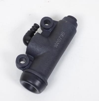 ajp hoofdremcilinder achterrem voor derbi 50 senda drd 12800253c 00h01106181 motorfiets