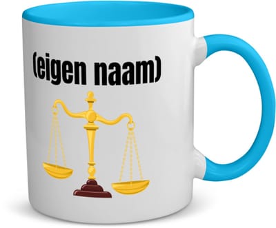 Akyol - rechter weegschaal koffiemok - theemok - blauw - Advocaat - advocaten - met eigen naam - leuk cadeau voor iemand die advocaat is - cadeau - kado - 350 ML inhoud
