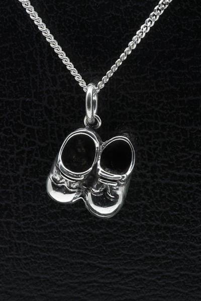 Zilveren Babyschoentjes jongen ketting hanger