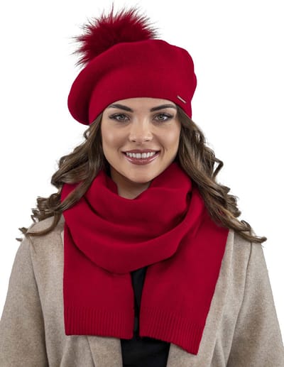 Vivisence Dames Winter Baret - Wolmix Met Kunstbont Pompon En Elastische Rand - Warme Comfortabele Pasvorm Voor Koude Dagen En Stylishe Dagelijkse Look En Licht En Makkelijk Te Combineren - Rood