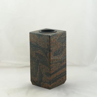 Grafvaas Steen - Urn Vaas - Herdenking Plaatsen - Handgemaakt Gneis - 25 cm Hoog - Bruin Rood