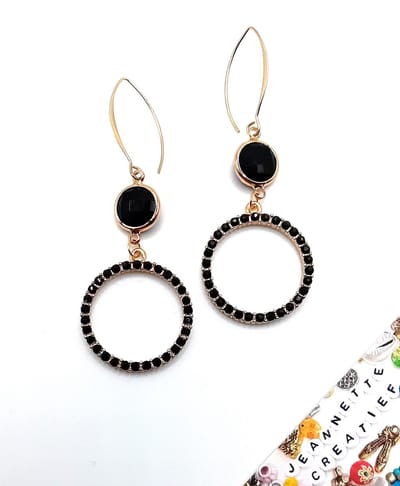 Jeannette-Creatief® - Chique - Zwarte Facet - Oorhangers - Oorbellen - Oorbellen Dames - Gouden oorbellen - Zwarte oorbellen - Glashanger - Zwart Crystal Glass - Zwarte Steentjes - Cadeau
