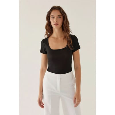 Vierkante Halse Bodysuit