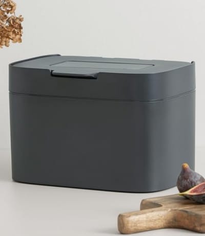 PromoHome Biologische Keukenprullenbak | 4,5L met Houten Dekel en Geurneutralisatie | Zwart