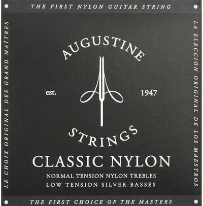 Snarenset klassieke gitaar - Augustine AU-CLBK - Black - Regular trebles - Light tension basses