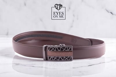 Bruine lederen riem zonder gaatjes met automatische gesp voor heren ( model N049 )