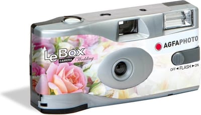 Bruiloft/huwelijk wegwerp camera - met flitser - en 27 kleuren fotos - Vrijgezellenfeest weggooi fototoestel