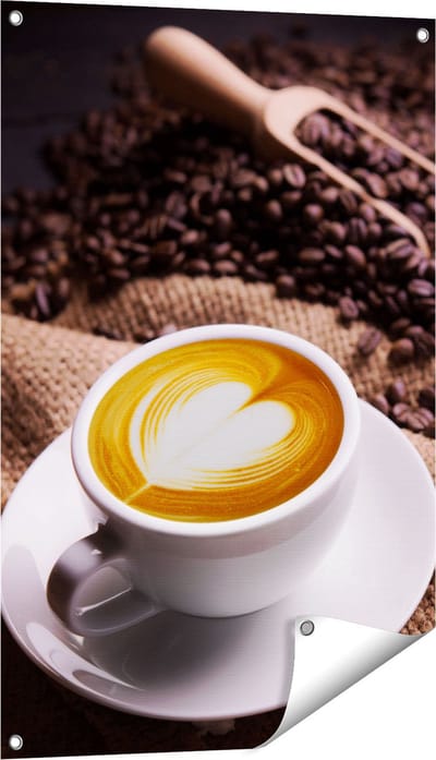 Gards Tuinposter Kopje Koffie in een Hartje met Koffiebonen - 60x90 cm - Tuindoek - Tuindecoratie - Wanddecoratie buiten - Tuinschilderij
