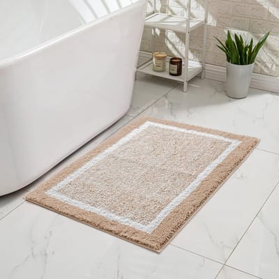 Badmat voor de badkamer – Antislip, zacht en absorberend microvezel, wasbaar – Esthetisch badkamertapijt – Kleine beige badmat – Beige – 24" x 16"