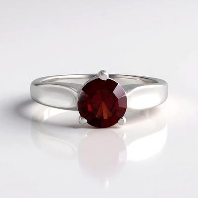 Cavill - 925 Sterling Zilveren Ring met 1,2 Karaat Mozambikaanse Ronde Granaat - Elegante Handgemaakte Ring met Dieprode Edelsteen en Draagcomfort