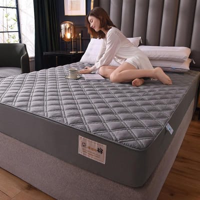 Hoge Kwaliteit 100% Katoen Dik Gewatteerde Matrasbeschermer Effen Kleur Anti-mijt Bedpad Beschermhoes Kussensloop niet inbegrepen Only 2pcs Pillowcase