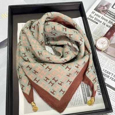 Sjaal-65cm-Vierkante sjaal met magnetische drukknoopsluiting – Te vormen tot driehoekige sjaal – Stijlvolle & elegante nekwarmer – Must-have voor elke outfit-Groene H-vorm
