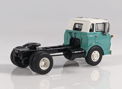 Chevrolet Tilt Cab 1960 - 1:64 - Neo Scale Models
