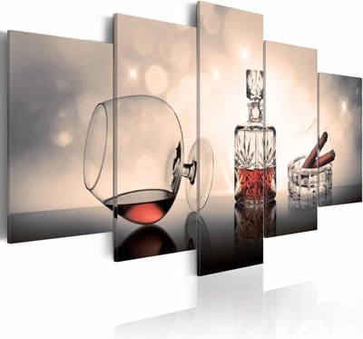 Schilderij - Symbolen van welvaart: Whiskey en Sigaar , bruin beige , 5 luik