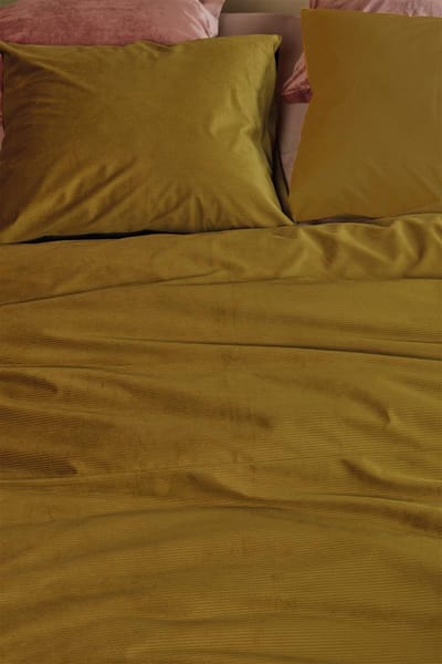 At Home by BeddingHouse Cosy Corduroy Dekbedovertrek Oker 60 x 70 cm
