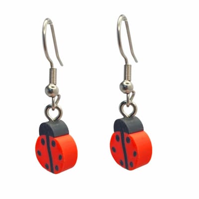 Oorbellen-Lieveheersbeestje-Kunststof-Oorbelhaken- rvs-Charme Bijoux