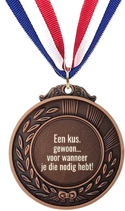 Akyol - een kus gewoon... voor wanneer je die nodig hebt! - Liefde - mensen die liefde willen delen naar iemand - valentijnsdag - cadeautje - verjaardagscadeau - verjaardag - cadeau voor vriendin/vriend - cadeau - kado - 54 x 29mm