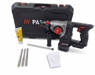 Parkside Performance Accucombihamer met SDS-plus - 20 V - Toerental: 0–950 tpm - Slagkracht: 3 J - Slagfrequentie: 0-4700 tpm - Boordiameter: max. 24 mm (beton/steen) | 13 mm (metaal) | 27 mm (hout) Accu en snellader niet meegeleverd