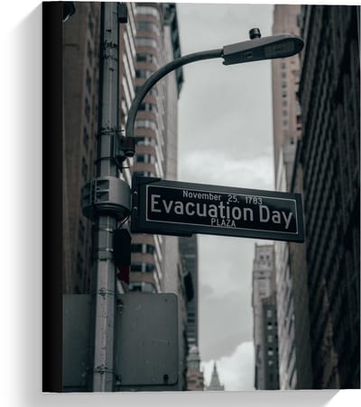 Canvas  - Evacuation Day Bordje - 30x40cm Foto op Canvas Schilderij (Wanddecoratie op Canvas)