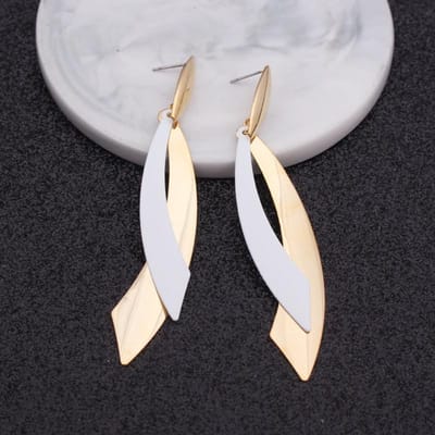 Trendy Onregelmatige Geometrische Hangende Oorbellen voor Vrouwen Europese Statement Dangle Oorbellen Vintage Gouden Sieraden Bedeltjes Accessoires white