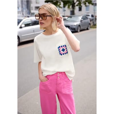 Shirt met ronde hals en gehaakte zak