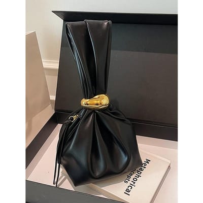 Koreaanse Versie van Niche en Apart Klein Tasje voor Dames in Herfst en Winter Nieuwe Retro Geplooide Mini Bucket Bag gray