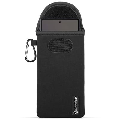 MobyDefend Hoesje - Geschikt voor Samsung Galaxy Z Fold 7 - Neopreen Pouch Met Karabijnhaak - Insteek - Riemlus - Zwart