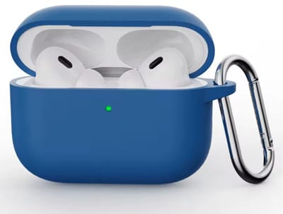 Hoesje Geschikt voor AirPods Pro 3 - Donker Blauw - Casemania Liquid Siliconen Bescherm Hoes met Bevestigingslus & Karambijnhaak