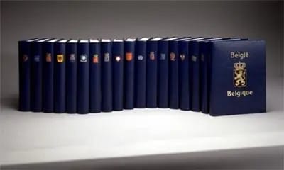De insteekboeken G met landswapen Polen van DAVO