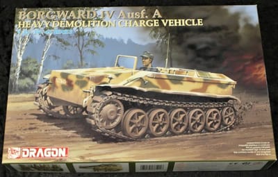 Dragon Modelbouwpakket Auto - 6101 Borgward IV Ausf. A - Heavy Demolition Charge Vehicle Plastic - 1:35 - Modelbouw