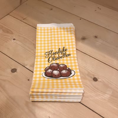 Oliebollenzakken "Heerlijke Oliebollen" Ersatz Papier 1000gr 50 stuks, zakken voor ca 15 oliebollen.