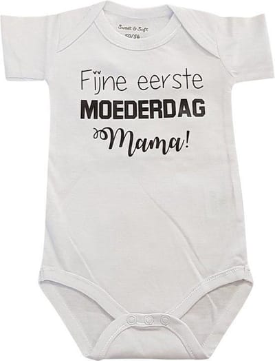 Rompertje baby tekst cadeau eerste moederdag | fijne eerste moederdag mama | korte mouw | wit zwart | maat 50/56 bekendmaking zwangerschap aanstaande baby jongen meisje unisex
