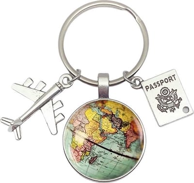 Sleutelhanger | Wereldbol | vliegtuig | paspoort | wereldreiziger | piloot | kado | sleutel