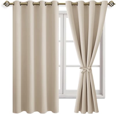 Unyqoos ® Stijlvolle Verduisteringsgordijnen met Inslagringen voor Slaap- en Woonkamer, Set van 2, Beige, 175x140 cm