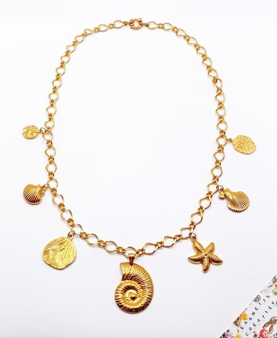 Jeannette-Creatief® - Beach - Bedelketting Ammoniet Schelpen Zeester RVS Gouden Jasseron Ketting - Bedelketting - Ketting - Ketting met Schelpen - Ketting met Bedels - Bedels - Sealife Ketting - Chunky Ketting - Schelpen - Mermaidcore - Moederdag