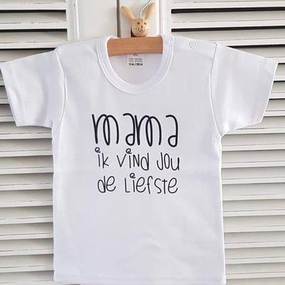 Baby Rompertje cadeautje zwangerschap aankondiging tekst |  mama ik vind jou de liefste | korte mouw | wit zwart | maat 86-92