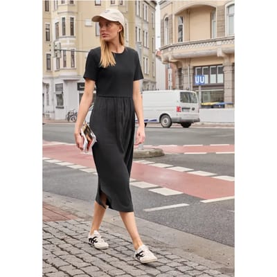 Midi-jurk met ronde hals en structuurmix