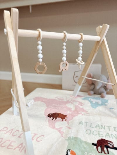 The Baby Supply Houten Baby gym Witte Uiteinde, Kraamcadeau, Babygeschenk