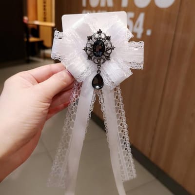 Nieuwe Zwarte Kant Strik Broche Kristal Stof Strikje Kraag Stropdas Lange Stropdas Luxe Broches Sieraden Voor Vrouwen Accessoires wit